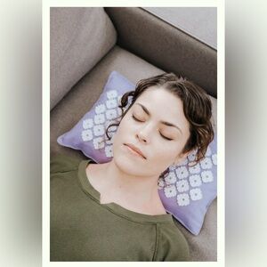 KANJO Acupressure Pillow, Lavender Scent And Color 4 X 9 X 14 Inch
#1015244